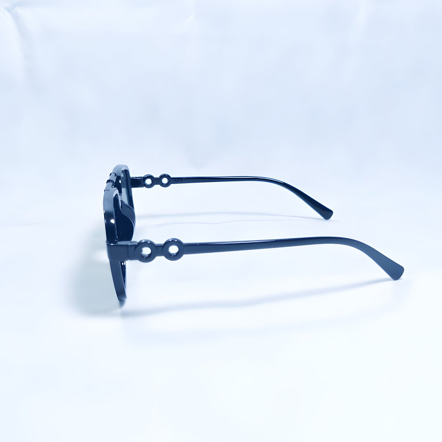 Geometric UV Sunglasses